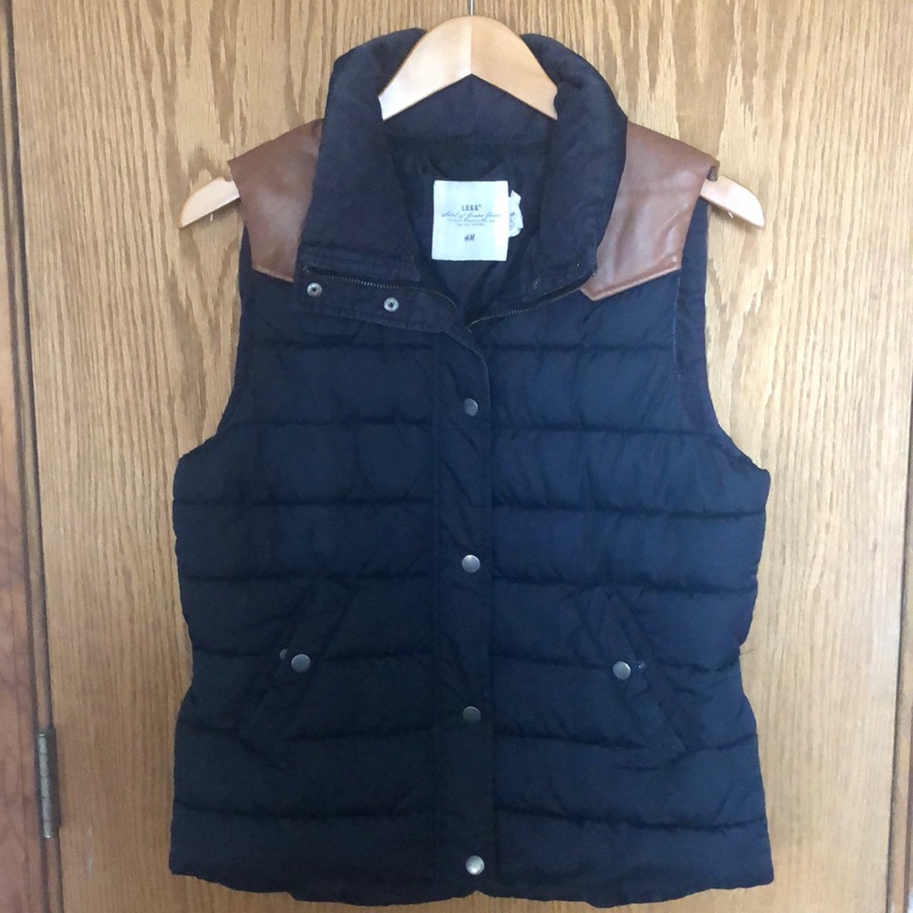 H&M Navy Puffer Vest with faux leather trim!